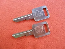 2 GM Cadillac Crest (E) Nos Key Blanks Fleetwood Deville Eldorado 1969 73 77 81