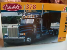 Italeri 3857 Peterbilt 378 Long Hauler Truck Tractor 1:24 Kit