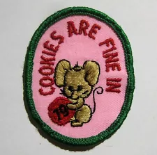 Vintage Girl Scout COOKIES ARE FINE in 1979 Adorable Mouse Selling Award Badge