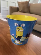 ✨ Minion Minions Easter Bucket Basket Tin For Egg Hunt Blue Yellow EUC Pre-owned