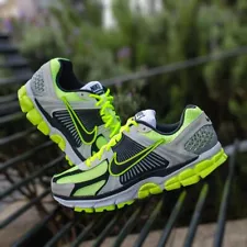 Nike Zoom Vomero 5 Life Lime Volt Green FB9149-701 Mens Athletic New Sneakers