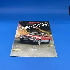 1979 DODGE CHALLENGER DEALER SHOWROOM SALES BROCHURE CATALOG GUIDE BOOKLET