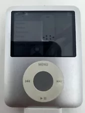 Apple iPod Nano A1236 8GB Silver MA980LL/A Slightly Used, works from charging.