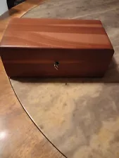 Small LANE Cedar Chest Trinket Box Weir's Furniture Village Dallas Texas Has Key