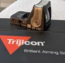 Trijicon RMR RM04 dual-illumination reflex dot sight - 7 MOA amber