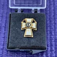 Sigma Chi Fraternity Pin Badge, 1999/2000 Gold Enamel