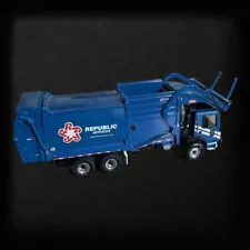 READ First Gear Republic Services 1:34 Front-End Load Mack Diecast Trash Truck