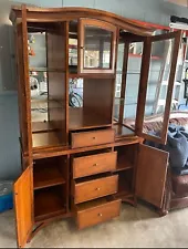 Wonderful Glass and Solid Wood Finish China Cabinet - BEAUTIFUL PIECE