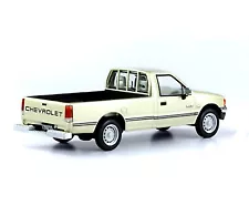 ISUZU Chevrolet Luv [1993] 1/43 Scale Diecast autoART Collectibles