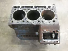 Kubota RTV900 D902 3 Cylinder Diesel Engine Block Crankcase Crank Case FOR PARTS