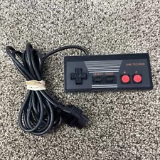 RARE 1989 Sharp NES TV US Nintendo Game Television Black NES 004 Controller