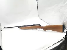 Crosman "160" Pellgun Pellet Air Rifle .22 Cal Co2 (Leaks Air)