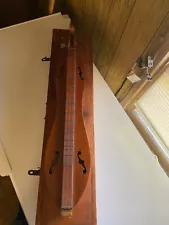 dulcimer with case vintage 1974