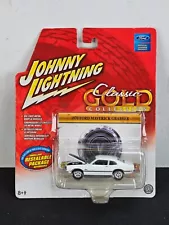 Johnny Lightning Classic Gold 1970 Ford Maverick Grabber White