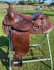 Used/vintage 15" tooled Western trail/pleasure saddle w/semi bars US made