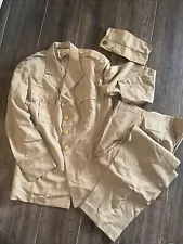 Vintage WWII 1943 US Army Issued 575 Summer Uniform Tunic And Pants. Size 34