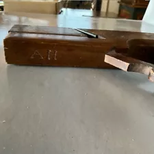 Antique moulding plane referred to as a "round"