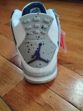 Jordan 4 Retro Mid Lightning