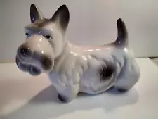 Sealyham Terrier Figurine Great Condition White with Gray Markings