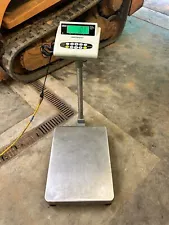 Uline Deluxe Platform Scale