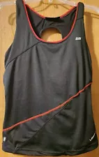 Les Mills Body Pump Women’s Black/Red Tank Large