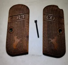 COLT POCKET HAMMERLESS 1903/1908 .32/.380 CHECKERED WALNUT GRIPS