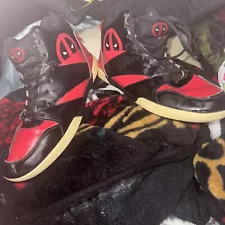 deadpool size 9.5 shoes