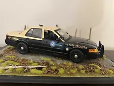 1/18 Florida Highway Patrol Ford Crown Victoria Police interceptor w/pushbar