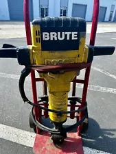 Bosch Brute 15 Amp Jackhammer