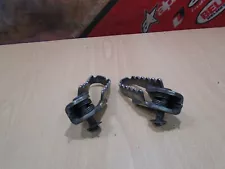 2004 HONDA CRF 80 FOOT PEGS (D) 04 CRF80