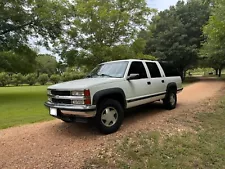 1999 Chevrolet Suburban LT