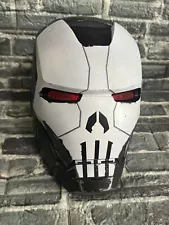 Marvel Legends Series The Punisher War Machine Electronic Helmet Cosplay