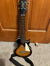 Epiphone Les Paul Acoustic/Electric Concert Ukulele