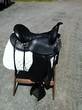 Schleese Trail Western saddle 17.25” seat