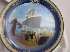 On the Promenade --Third Issue in Titanic: Queen of the Ocean Plate #4933C