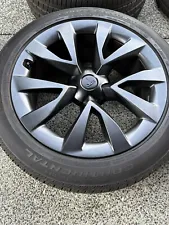 Tesla Model X Plaid OEM 20in Rims and Tires. (2023)