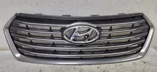 2017-2019 HYUNDAI SANTA FE XL GRILLE w/ Emblem USED OEM *DC3926 (For: 2017 Hyundai Santa Fe XL)