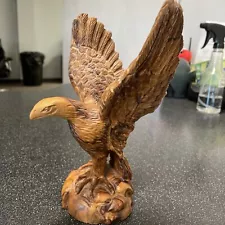 Wooden Hand Carved Flying Eagle Sculpture Figurine American Eagle