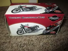 Triumph Bonneville 1:24 Model Motorbike, IXO, Atlas Editions, New