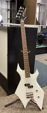 B.C. Rich BASS Guitar BRONZE SERIES Warlock W/ White Finish (Nikki Sixx)