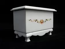 Painted Blanket Chest T5250 1/12 scale wooden miniature furniture