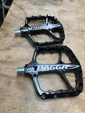 Chromag Dagga Platform Mountain Bike Pedals, black flat