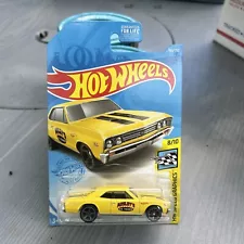 HOT WHEELS '67 CHEVELLE SS 396 183/250 - 8/10 HW Speed Graphics Yellow E