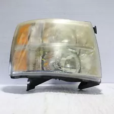 2007-2013 Chevrolet 1500 Right Passenger Side Headlight Halogen OEM 22853028