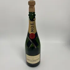 EMPTY GLASS BOTTLE Moët & Chandon Imperial Champagne Brut