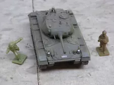 Unbranded - US M-24 Chaffee Medium Tank & Airfix Soldiers Lot#447A