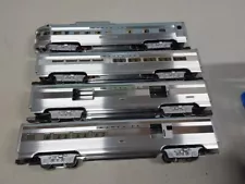 LIONEL TRAINS O SCALE 4-PAC SANTA FE SILVER PASSENGER CARS