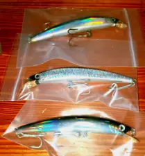 ð3 YO- ZURI.F Minnow Fishing Lures 5-1/4” Inch Long, 2 unused, 1 usedð