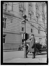 Police Call Box,D Street,Washington,DC,District of Columbia,Harris & Ewing