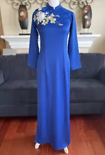 Ao Dai Vietnamese . Lua Tây Thi . Co Giãn Nhẹ Available Size L. final sale